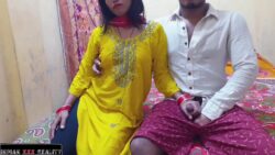 Hindi xxx video रोमांटिक टीन लड़की की हिंदी क्सक्सक्स वीडियो